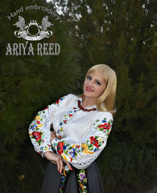 Ukrainian ethnic costume "wildflowers"