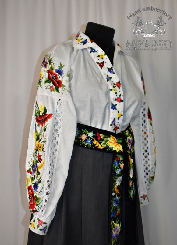 Ukrainian ethnic costume "wildflowers"