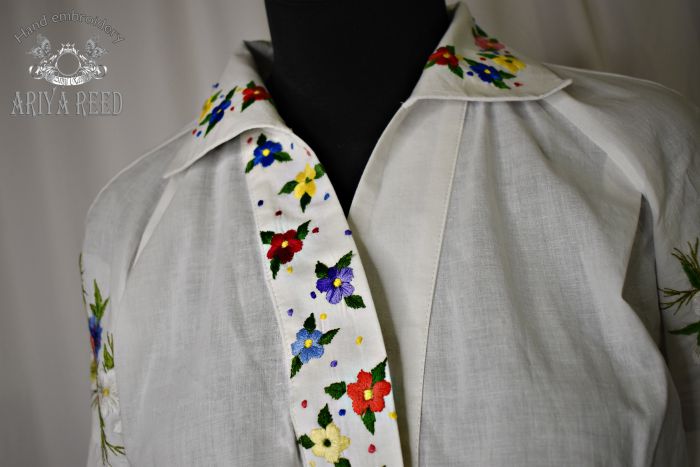 Ukrainian ethnic costume "wildflowers"