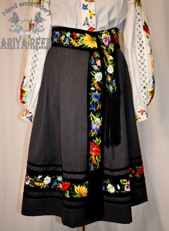 Ethno-style skirt "wildflowers"