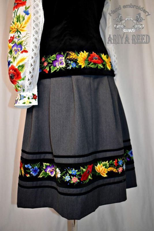 Ethno-style skirt "wildflowers"