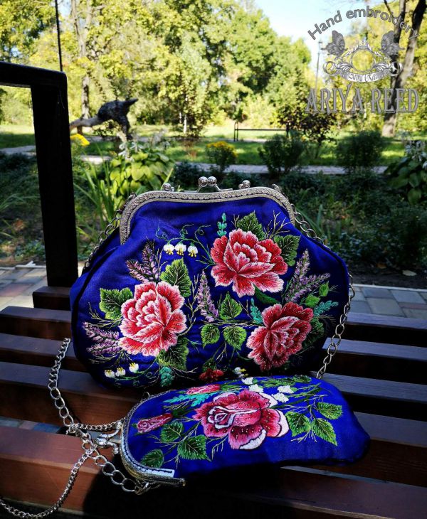 Bag and phone case "Gentle roses"