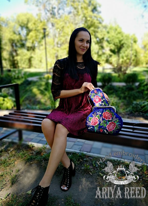Bag and phone case "Gentle roses"